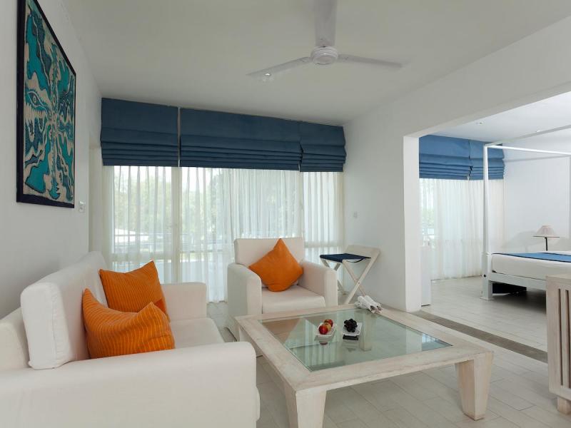 Trinco Blu by Cinnamon