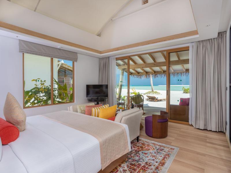 Cinnamon Hakuraa Huraa Maldives