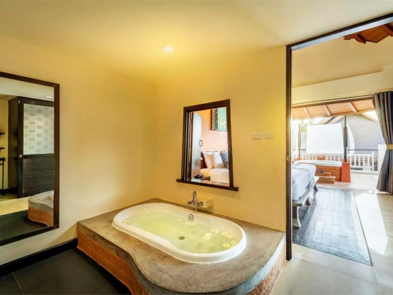 Chada Lanta Beach Resort