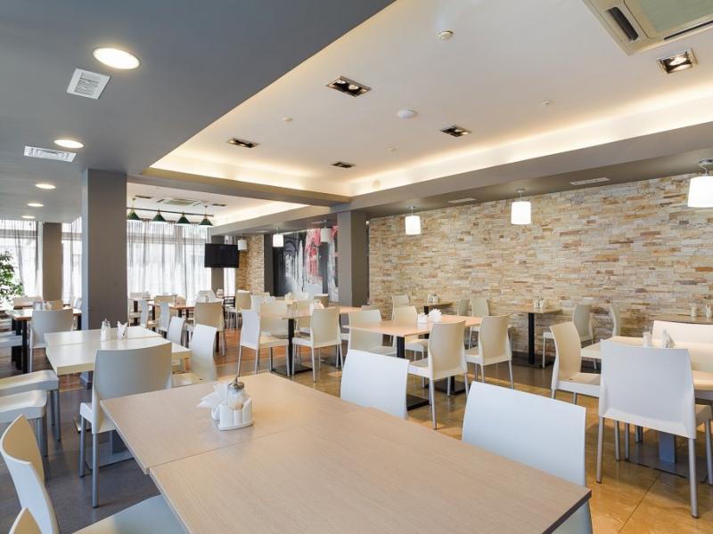 Чайка (ул. Афанасия Никитина)