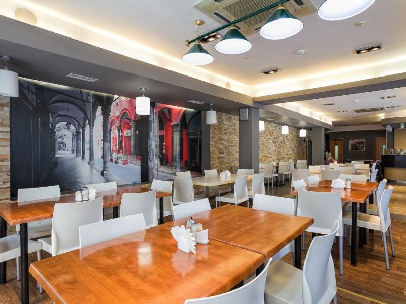 Чайка (ул. Афанасия Никитина)