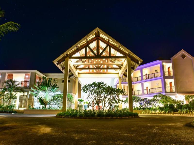 Tarisa Resort