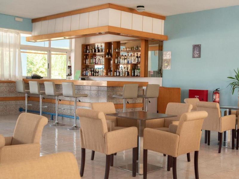 Oasis Tigaki Hotel