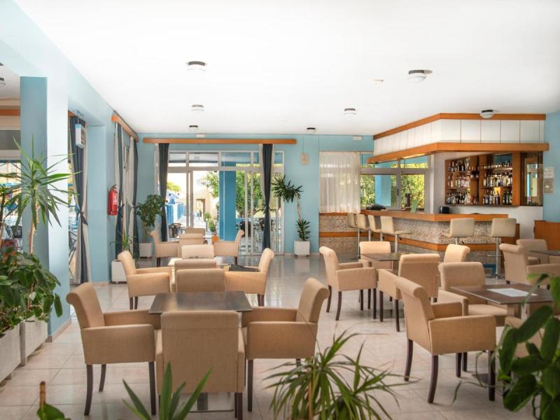 Oasis Tigaki Hotel