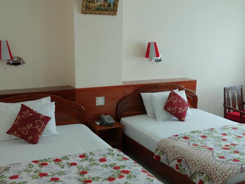 Ngoc Khanh Hotel