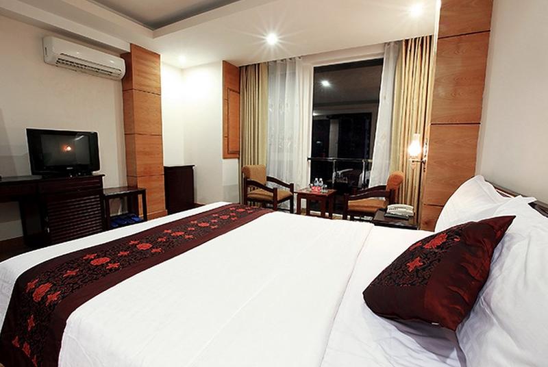 Carina Hotel