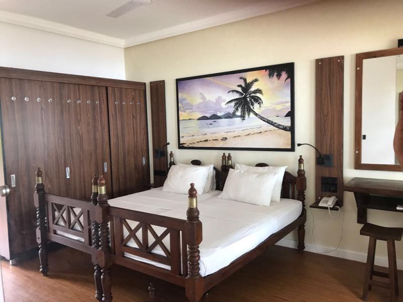 Sri Gemunu Beach Resort