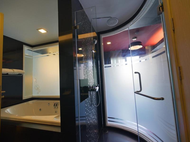 Sleep With Me Hotel Design Hotel @ Patong