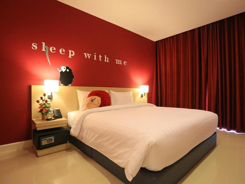 Sleep With Me Hotel Design Hotel @ Patong
