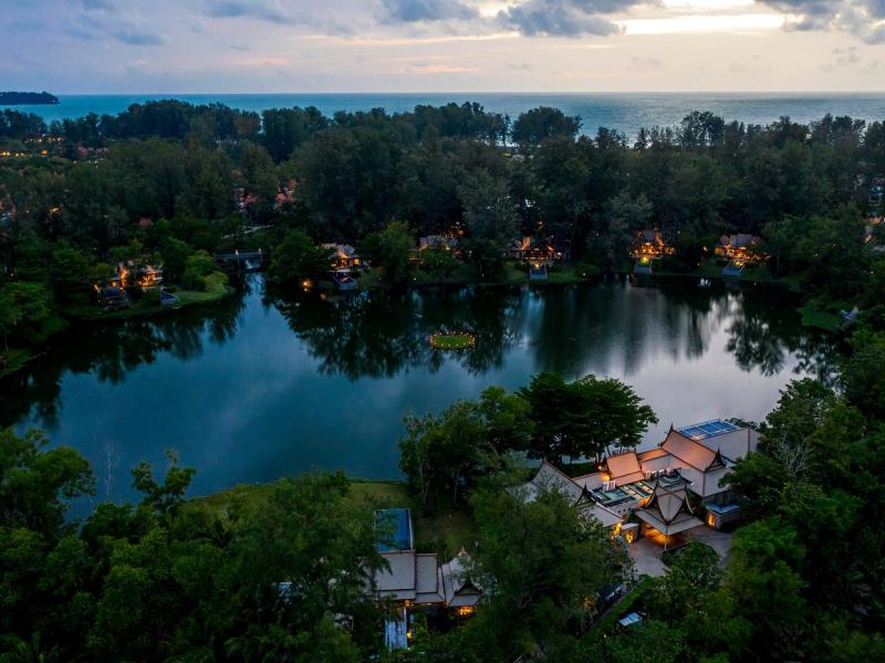 Double Pool Villas by Banyan Tree