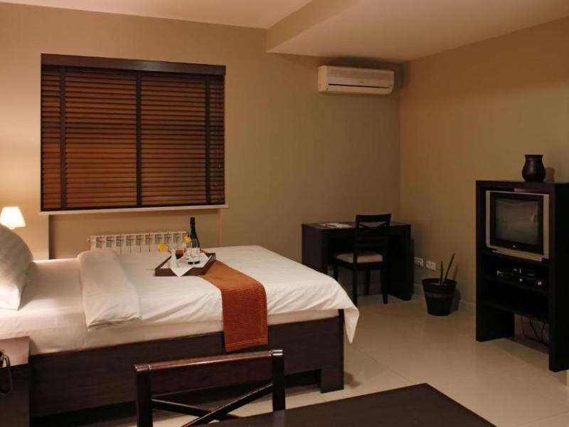 Hotel Meg