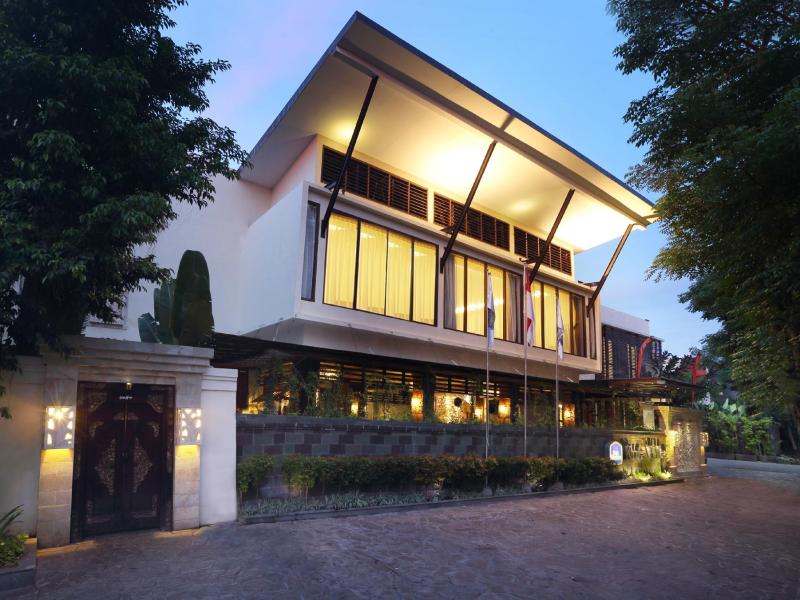 Best Western Kuta Villa