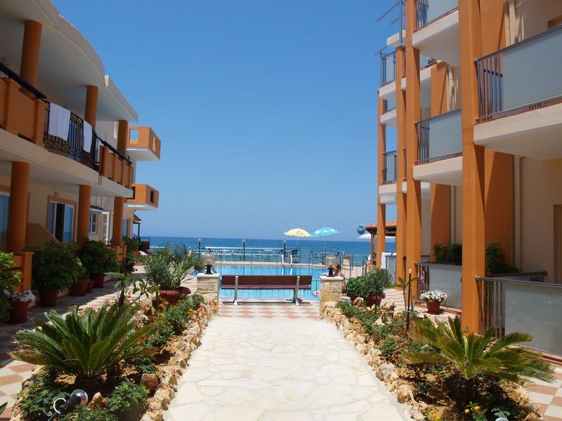 Apartments Girogiali