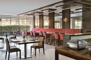 Отель Movenpick Hotel Apartments Al Mamzar ОАЭ, Дейра, фото 14