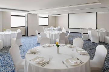 Отель Movenpick Hotel Apartments Al Mamzar ОАЭ, Дейра, фото 18