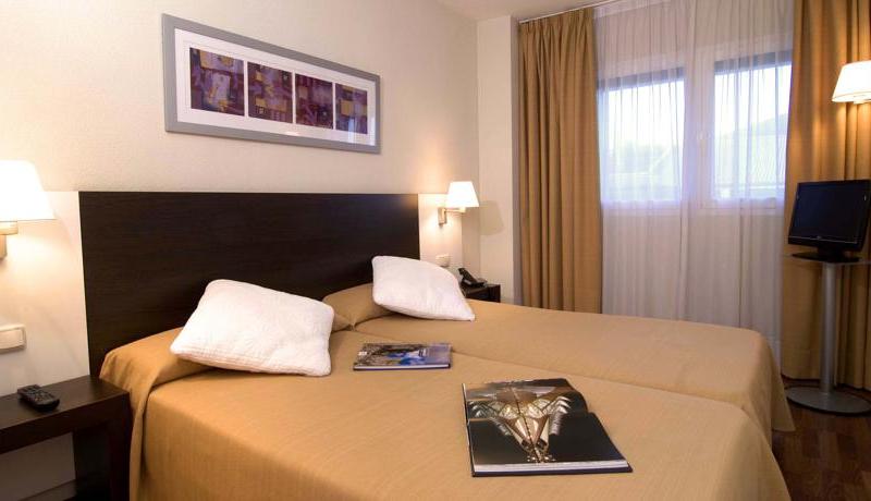 Hotel Vora Fira