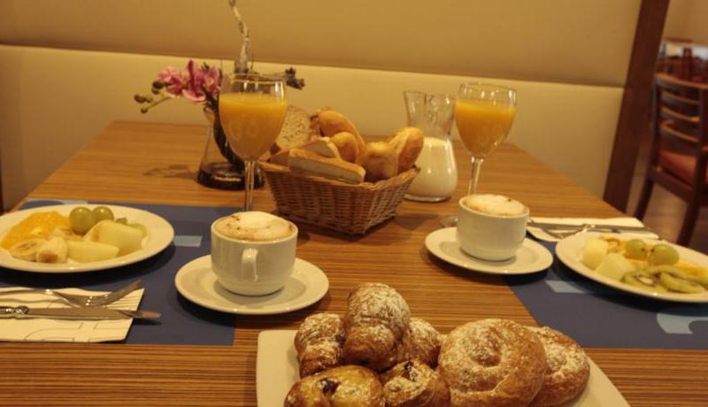 Hotel Vora Fira