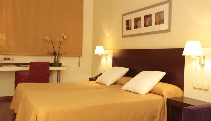 Hotel Vora Fira