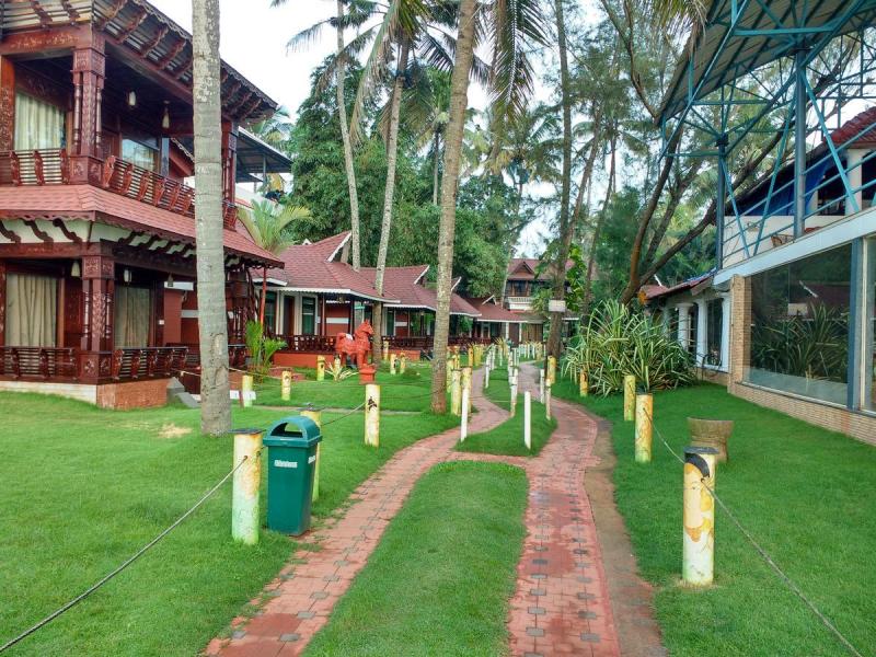 Clafouti Beach Resort