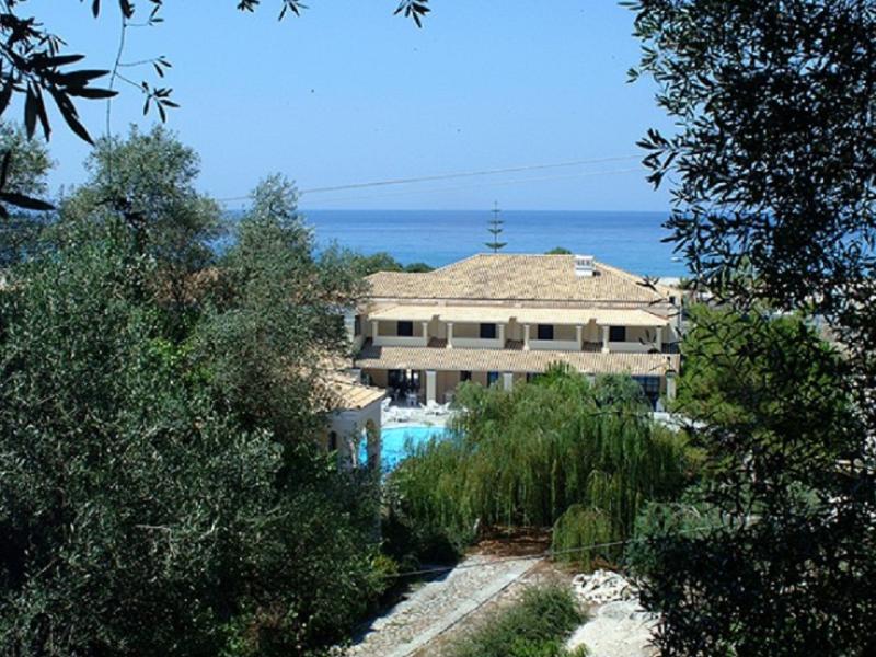 Karavostasi Beach Hotel