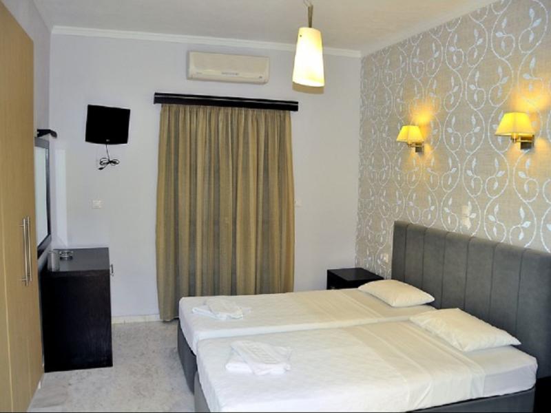 Karavostasi Beach Hotel