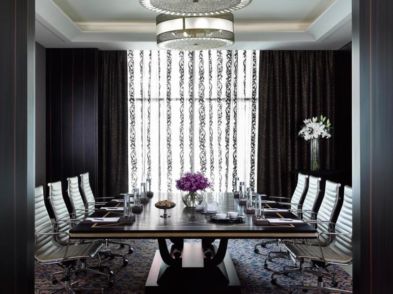 Dusit Thani Abu Dhabi