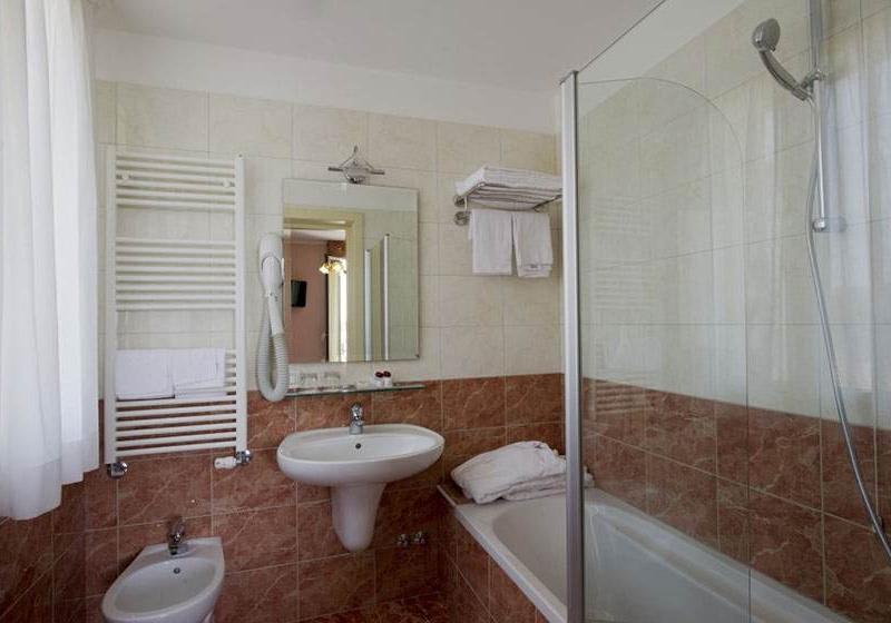 Viktoria Palace Hotel