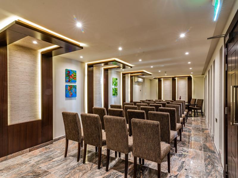 Sahab Resort and Spa