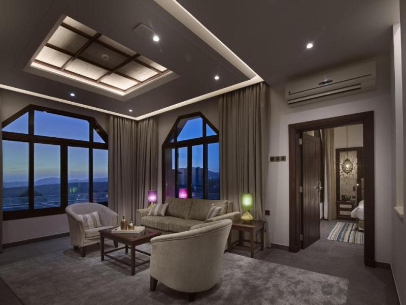 Sahab Resort and Spa