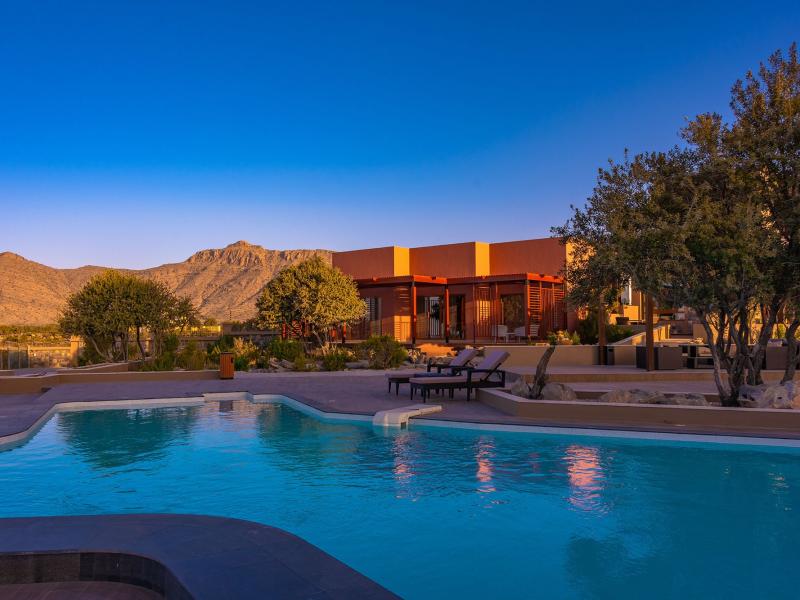 Sahab Resort and Spa