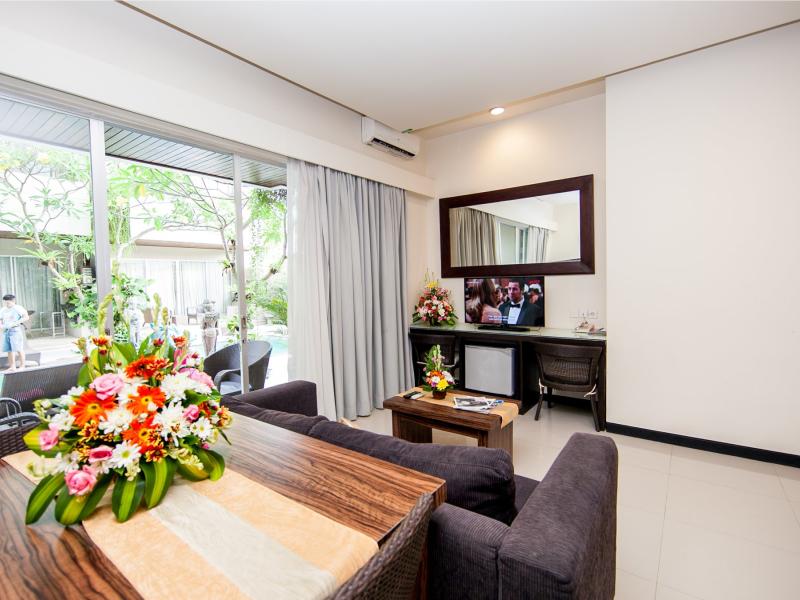 The Sunset Mansion Seminyak