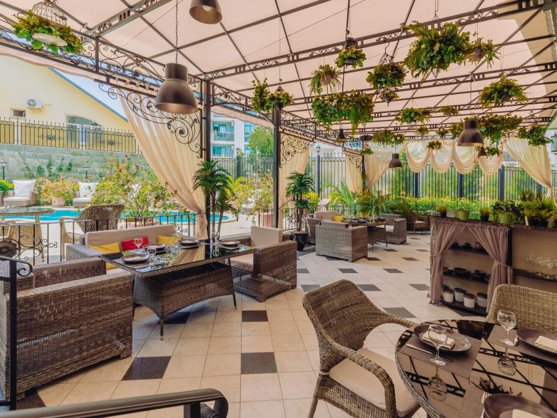 Green House Detox & Spa Hotel