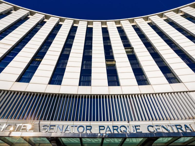 Senator Parque Central