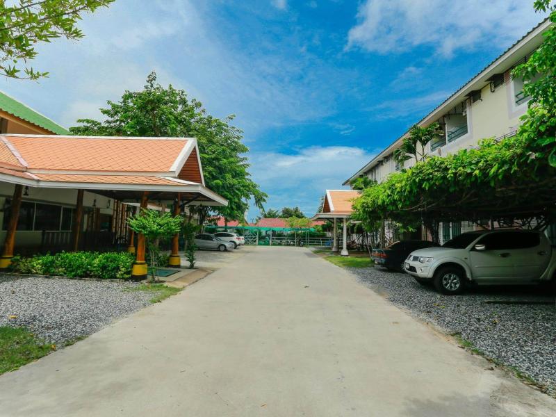 Deeden Pattaya Resort