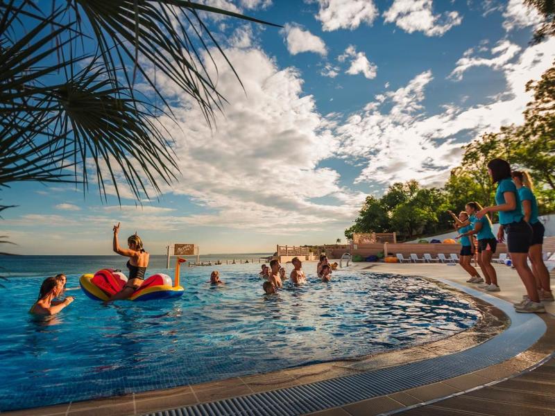 Песочная Бухта