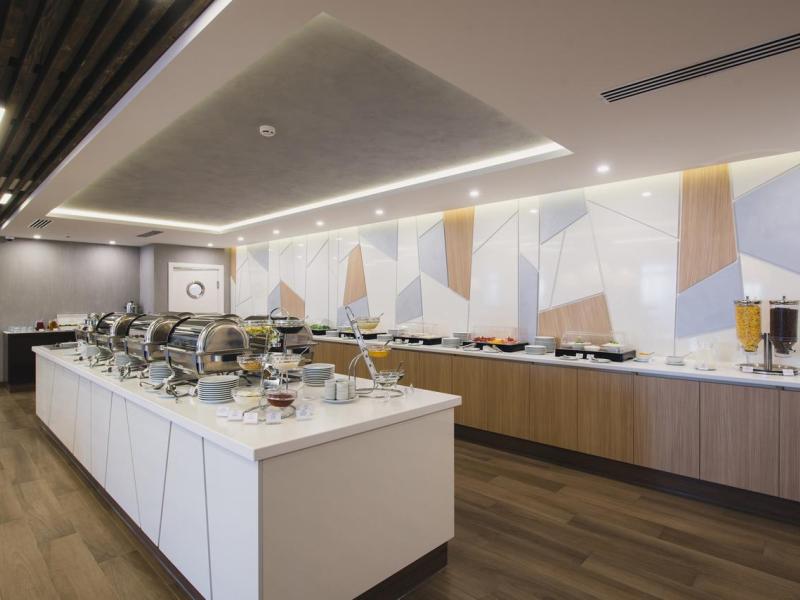 Песочная Бухта