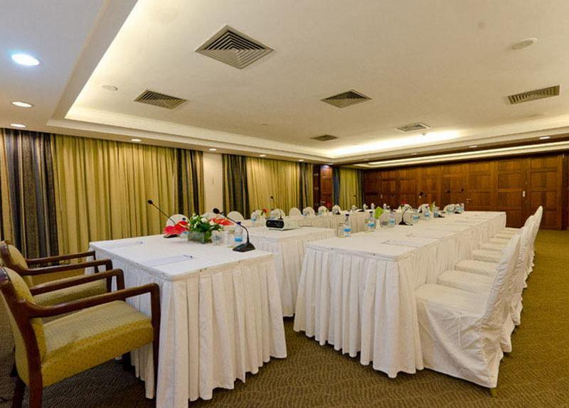 White Sands Resort & Conference Centre