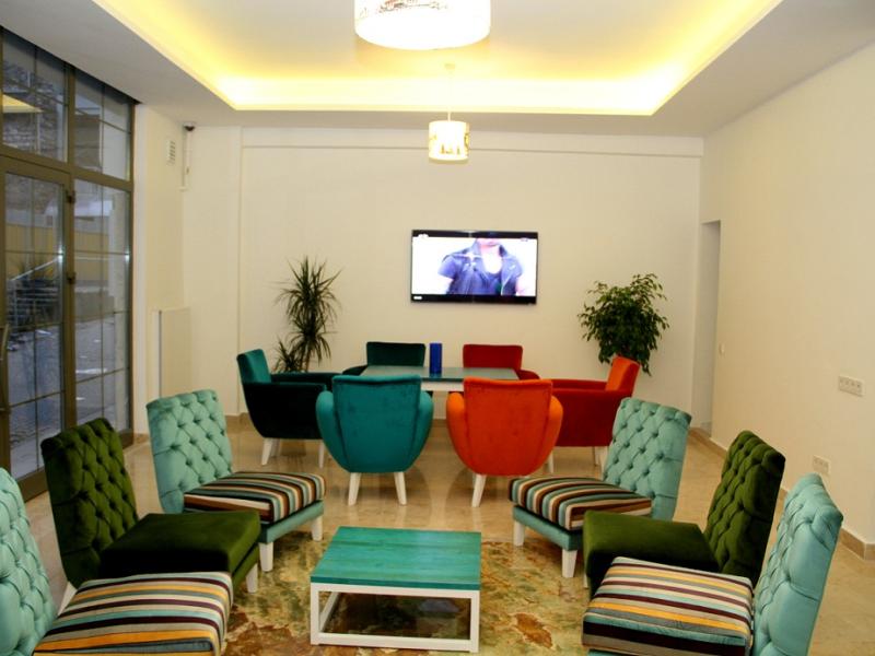 Yazar Hotel