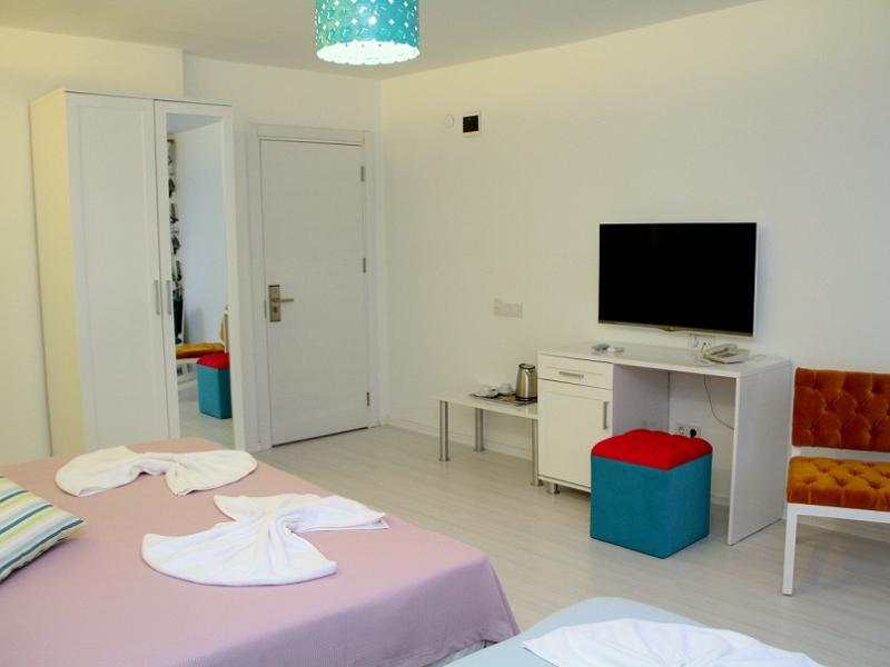 Yazar Hotel