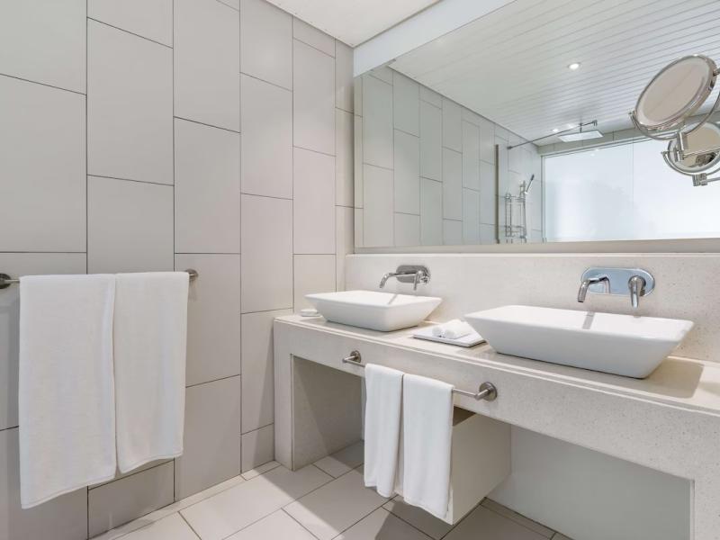 Radisson Blu Azuri Resort & Spa