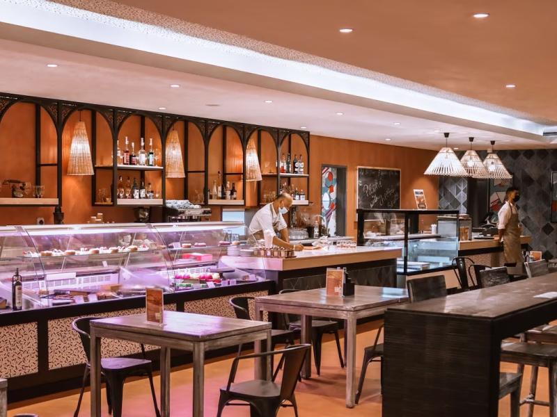 Radisson Blu Azuri Resort & Spa