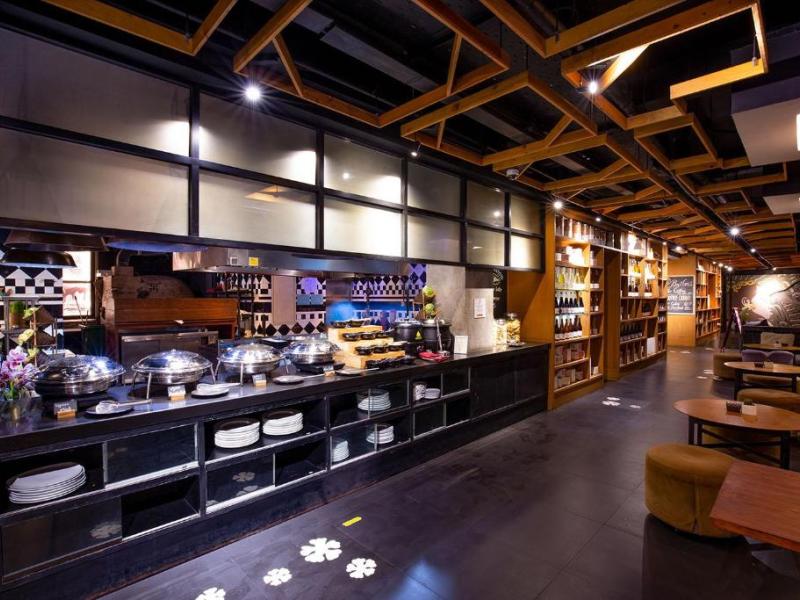 THE 1O1 Bali Fontana Seminyak