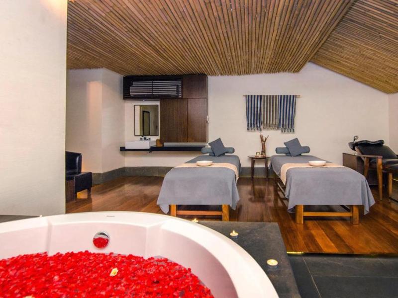 THE 1O1 Bali Fontana Seminyak