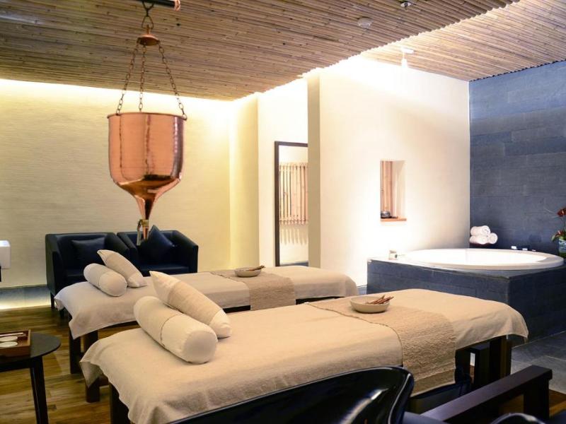 THE 1O1 Bali Fontana Seminyak