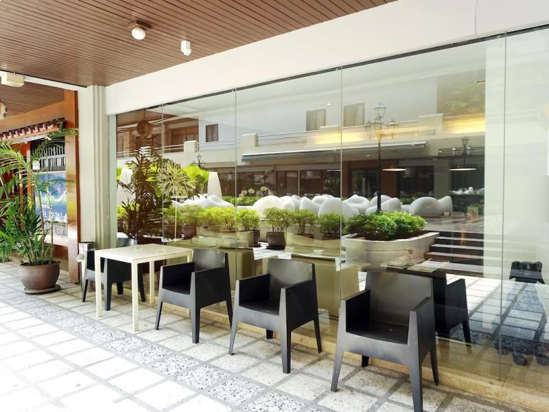 S33 Compact Sukhumvit Hotel