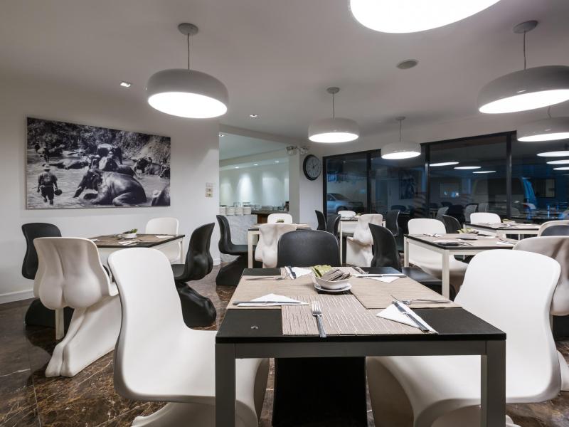 S33 Compact Sukhumvit Hotel