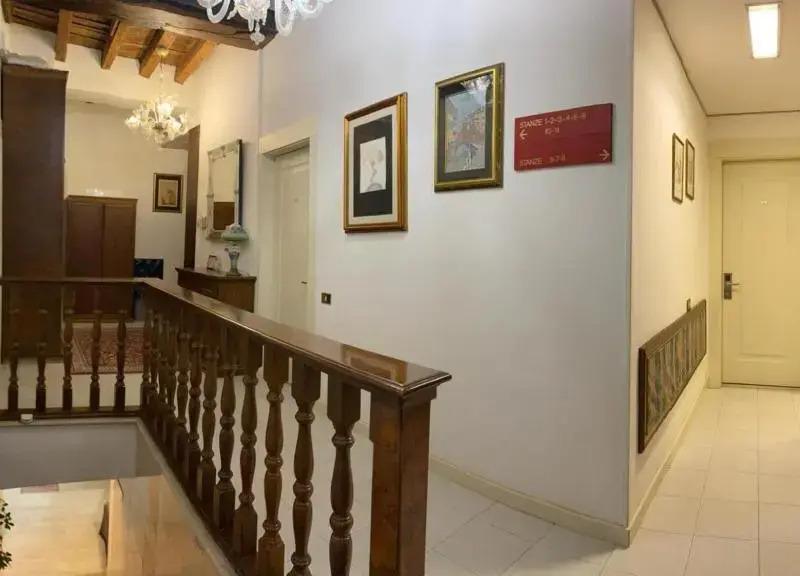 Hotel Bridge