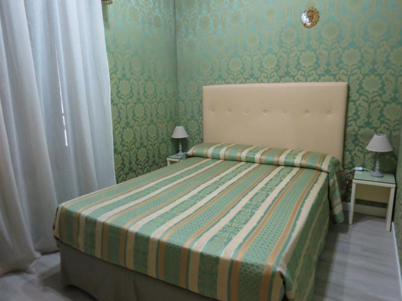 Hotel Bridge
