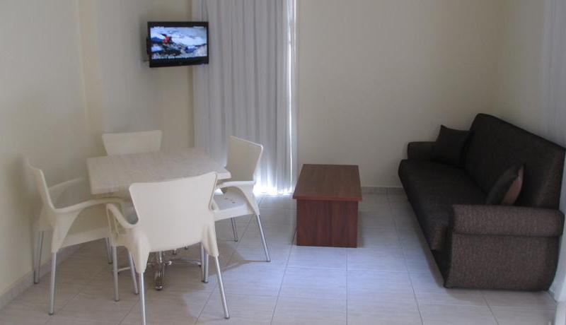 Mackenzie Beach Hotel