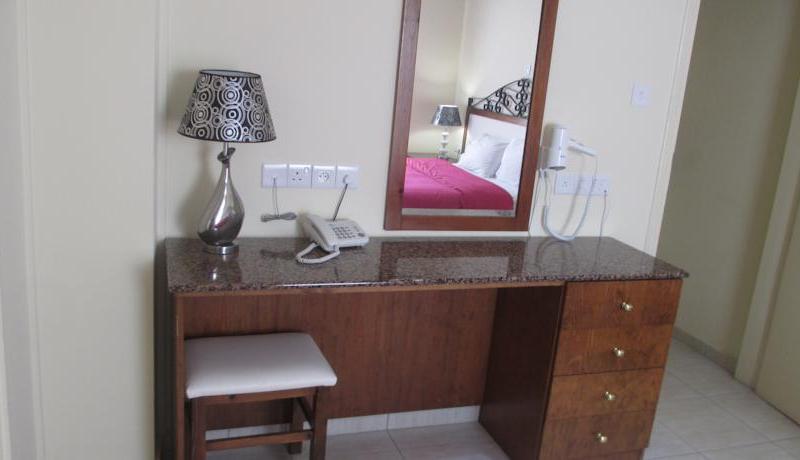 Mackenzie Beach Hotel